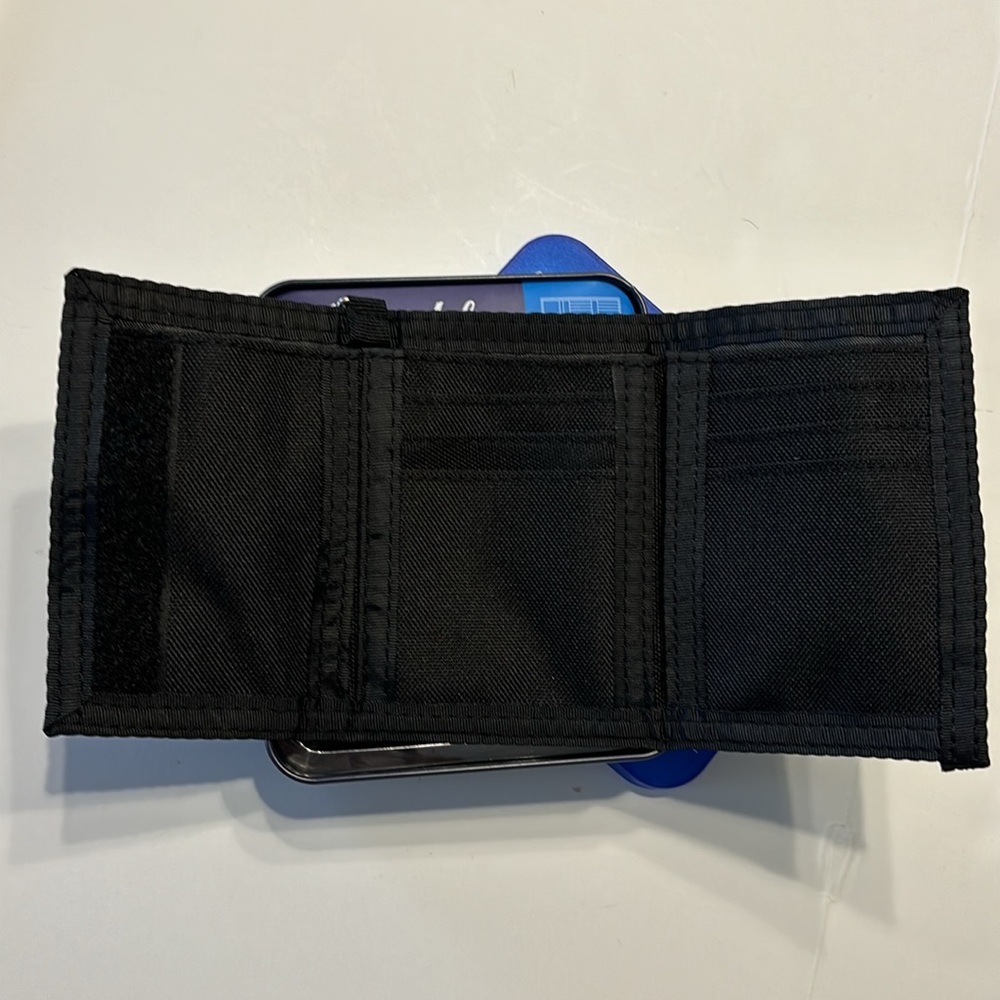 Aeropostale Tan Tri-Fold Wallet - Picture 5 of 11